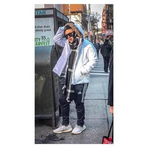 Meet your Posher, Jonathan